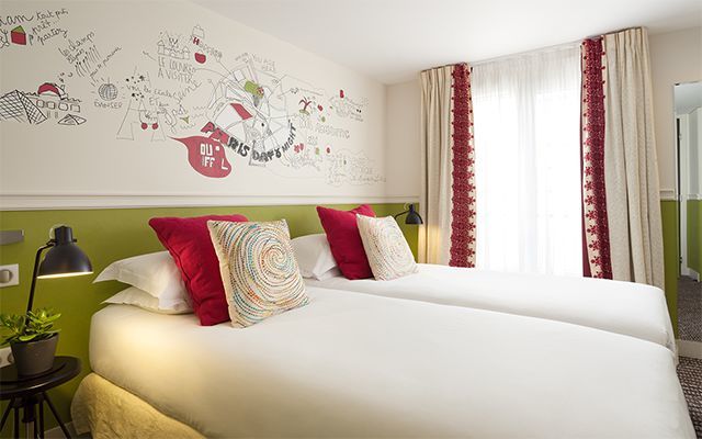 Hotel rooms in Paris - HOTEL LES 3 POUSSINS - OFFICIAL WEBSITE